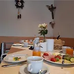 Gaestehaus Sonnhalde فيدين