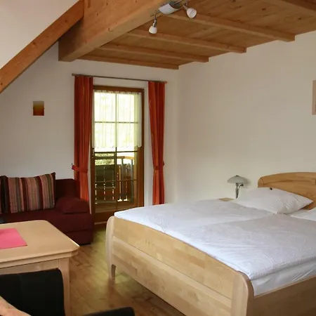 Gaestehaus Sonnhalde فيدين
